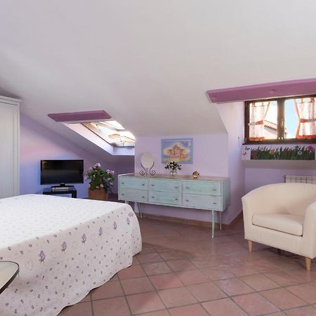 Ferienwohnung Tetto Fiorito Castellammare di Stabia Exterior foto