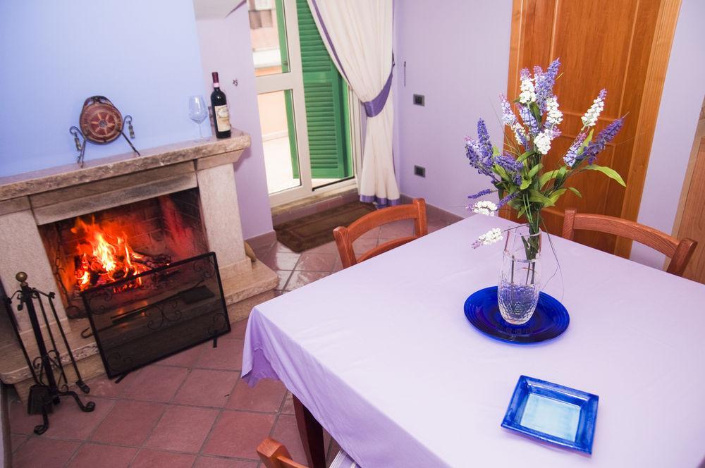 Ferienwohnung Tetto Fiorito Castellammare di Stabia Exterior foto