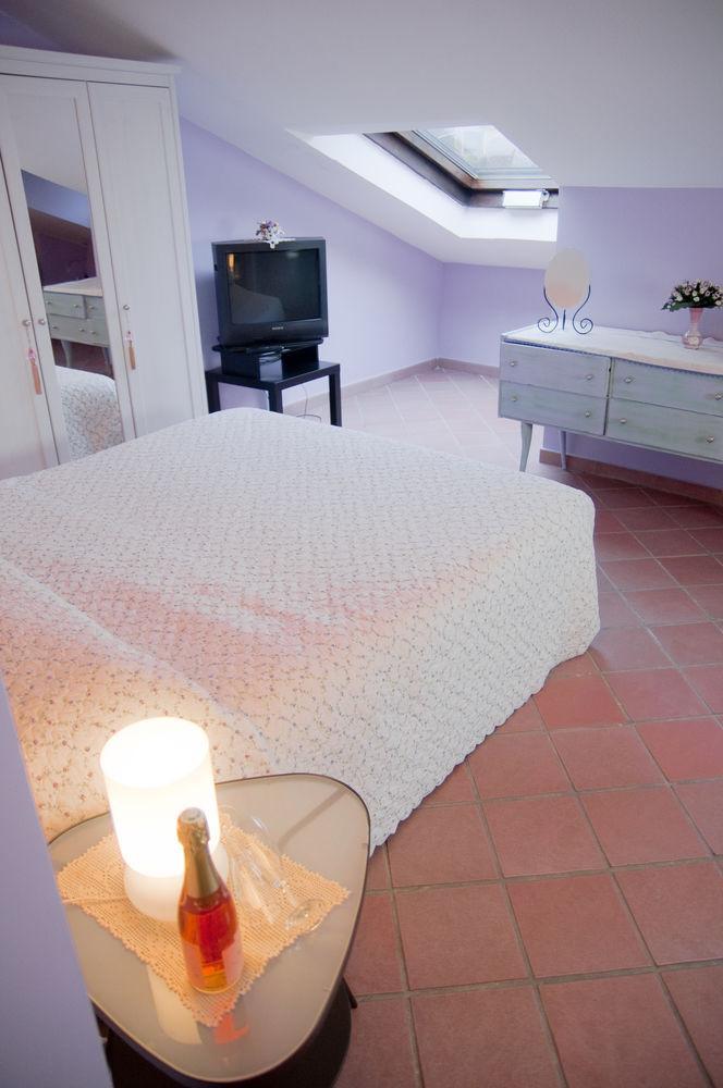 Ferienwohnung Tetto Fiorito Castellammare di Stabia Exterior foto