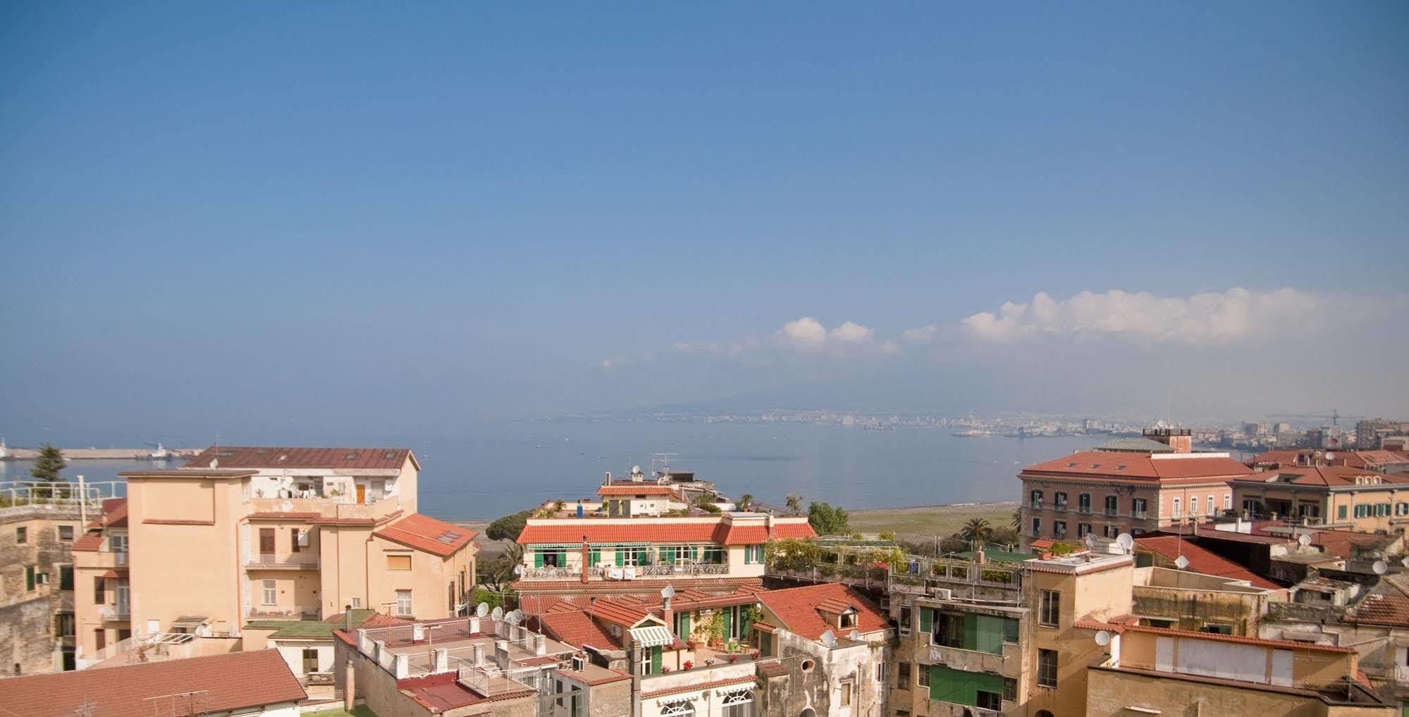 Ferienwohnung Tetto Fiorito Castellammare di Stabia Exterior foto