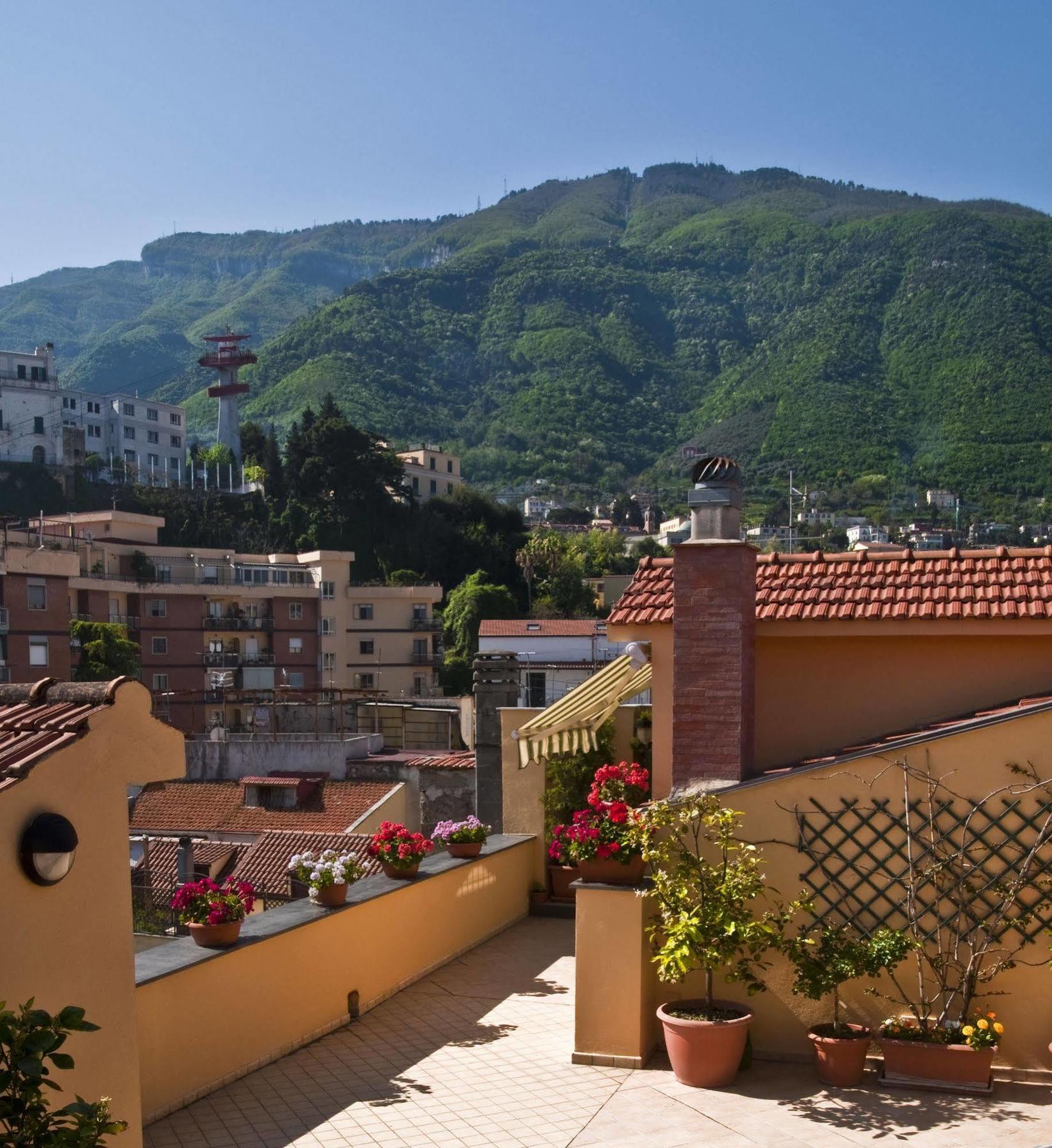 Ferienwohnung Tetto Fiorito Castellammare di Stabia Exterior foto