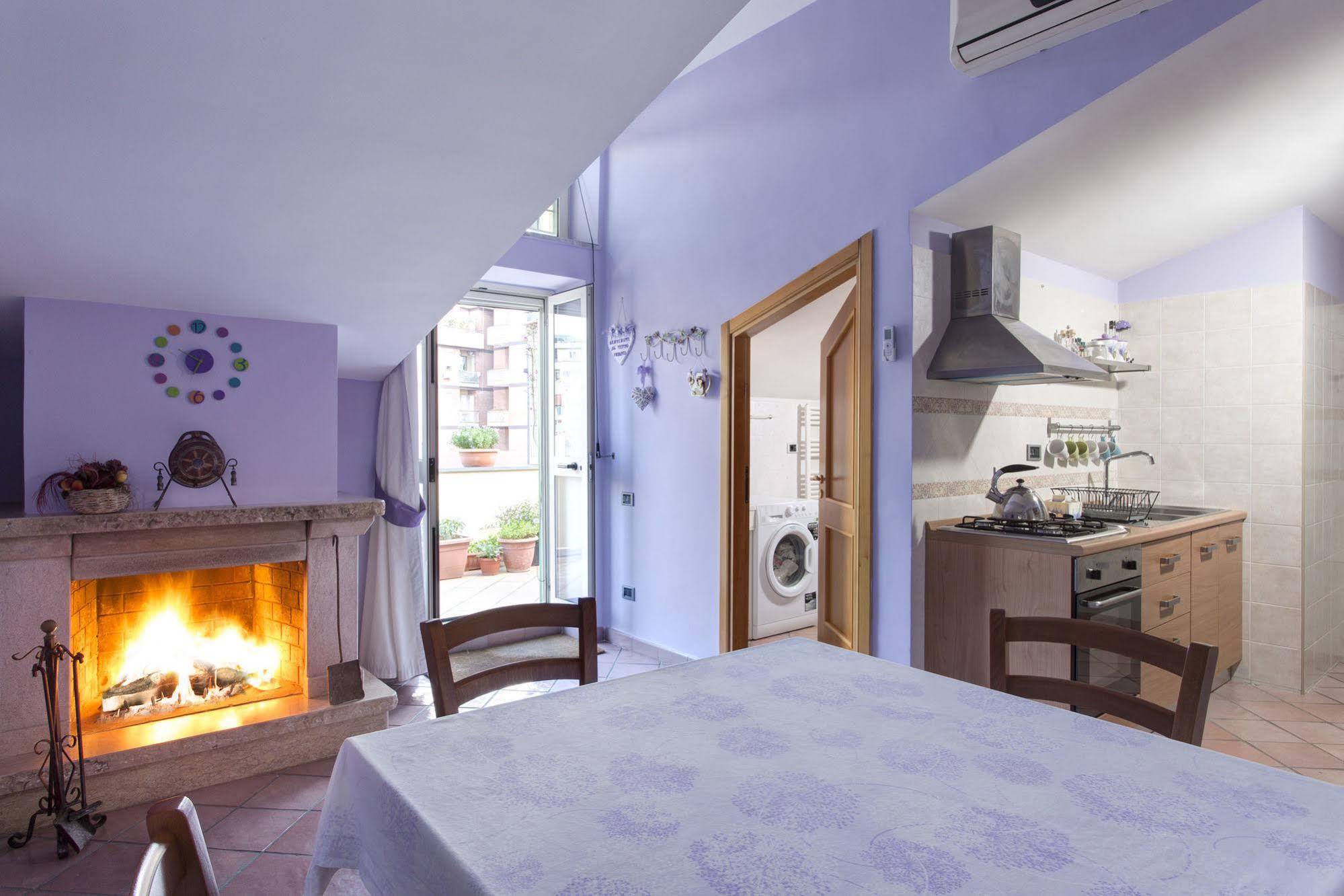 Ferienwohnung Tetto Fiorito Castellammare di Stabia Exterior foto