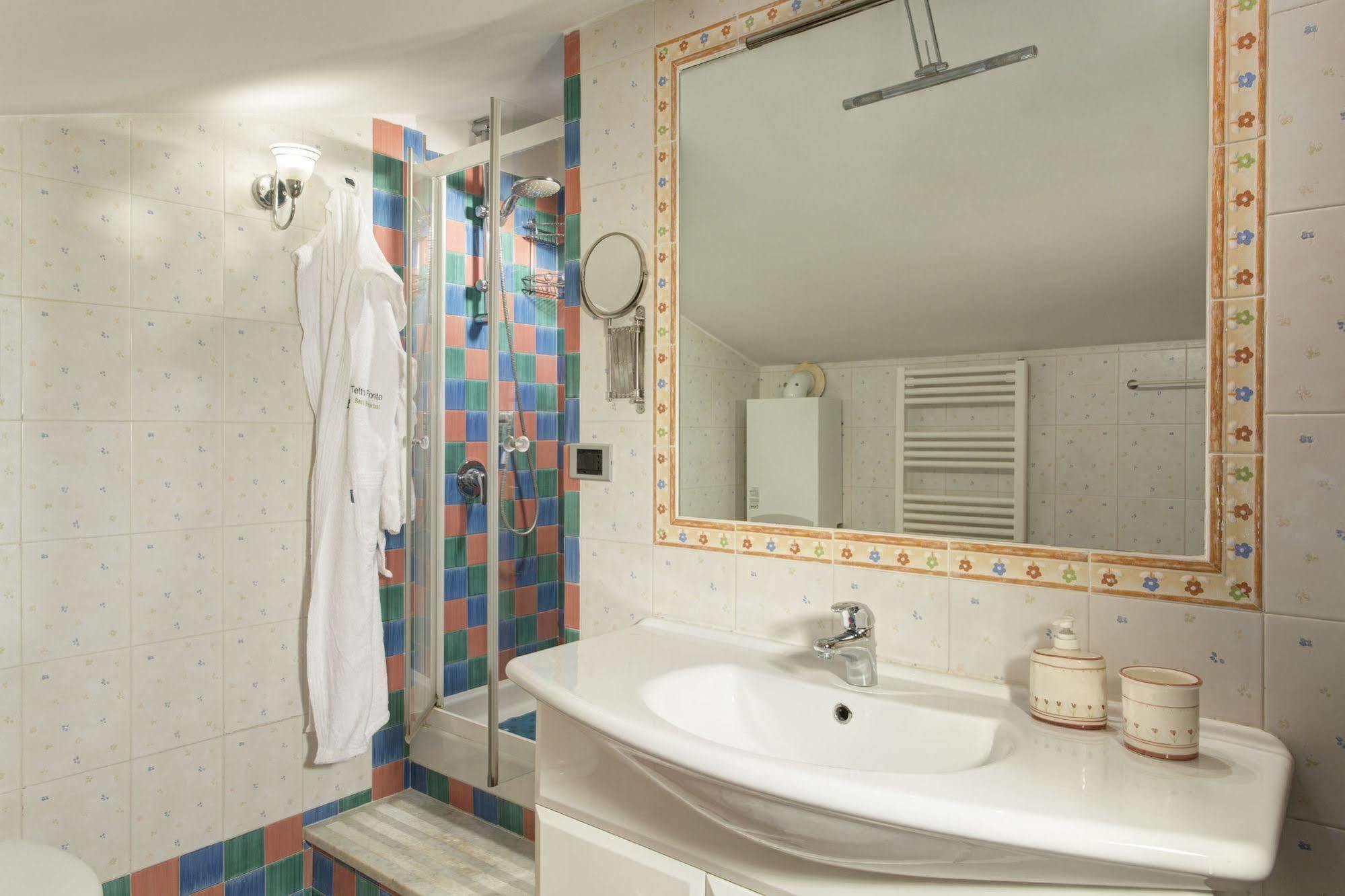 Ferienwohnung Tetto Fiorito Castellammare di Stabia Exterior foto