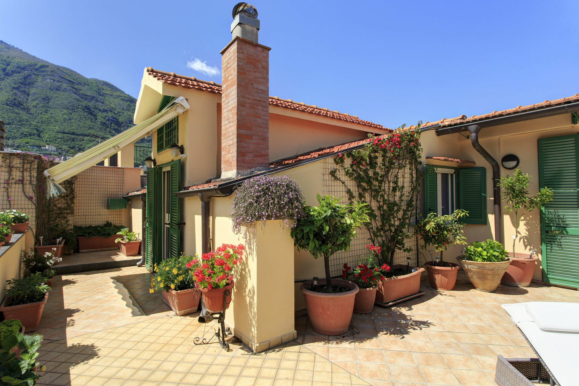 Ferienwohnung Tetto Fiorito Castellammare di Stabia Exterior foto